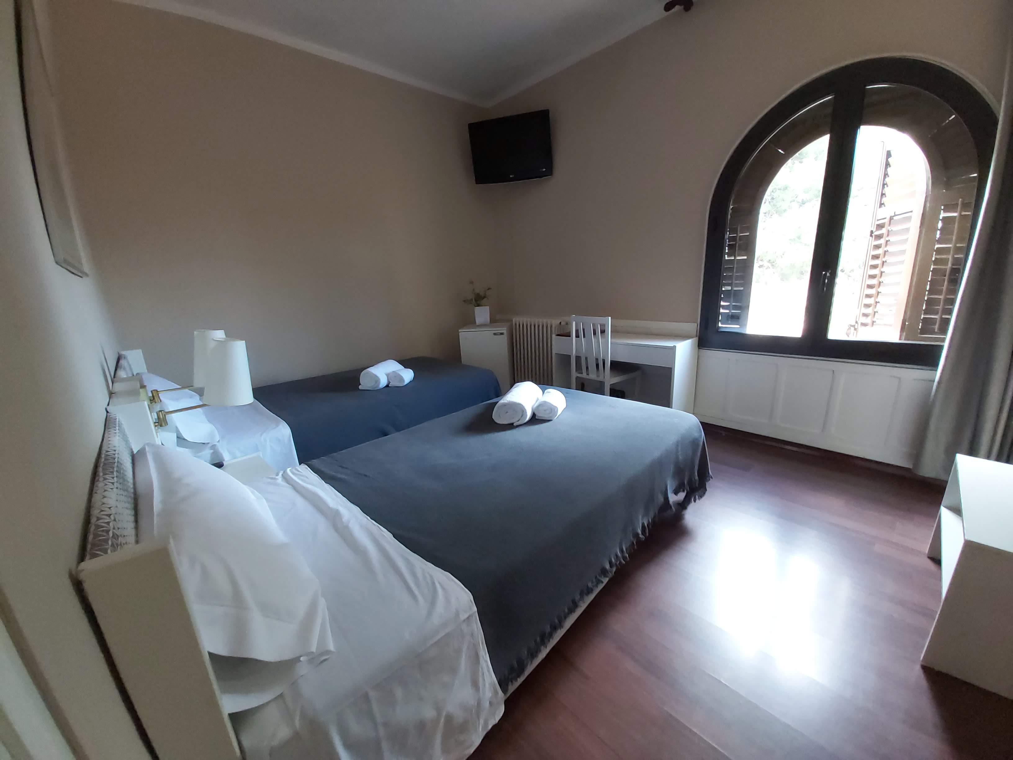 Hotel El Castell Sant Boi de Llobregat Eksteriør billede