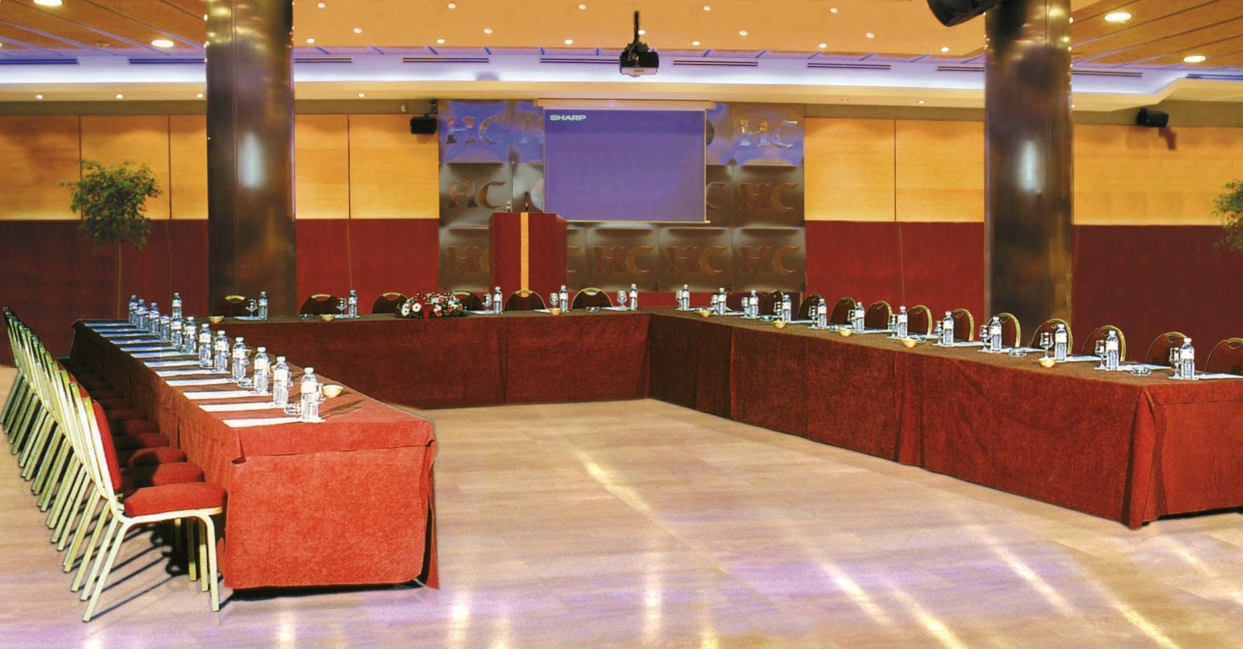 Hotel El Castell Sant Boi de Llobregat Eksteriør billede