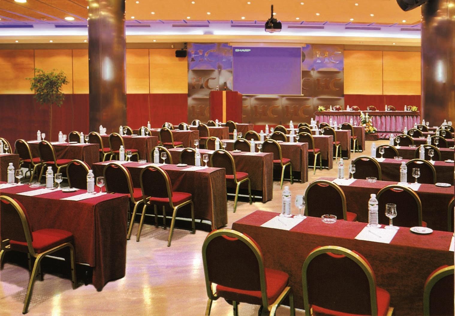 Hotel El Castell Sant Boi de Llobregat Eksteriør billede