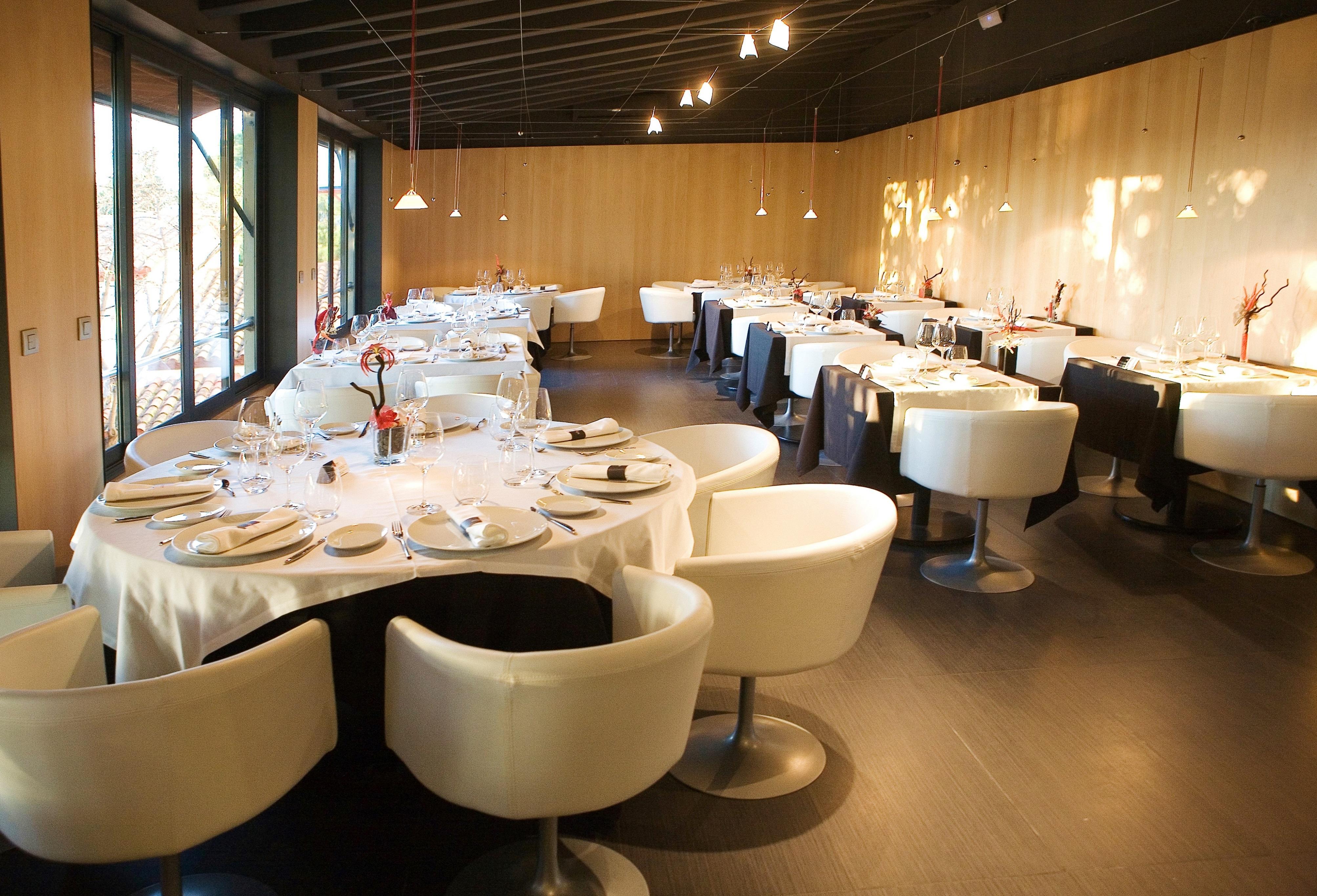 Hotel El Castell Sant Boi de Llobregat Eksteriør billede