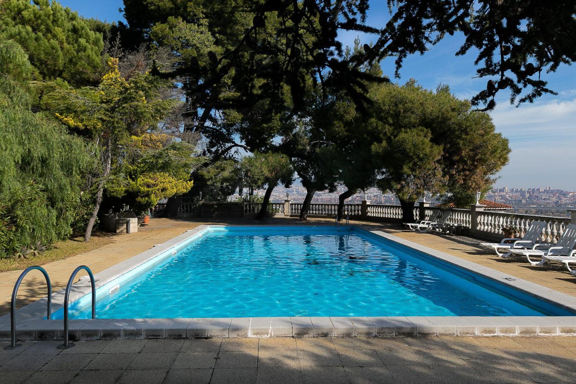 Hotel El Castell Sant Boi de Llobregat Eksteriør billede