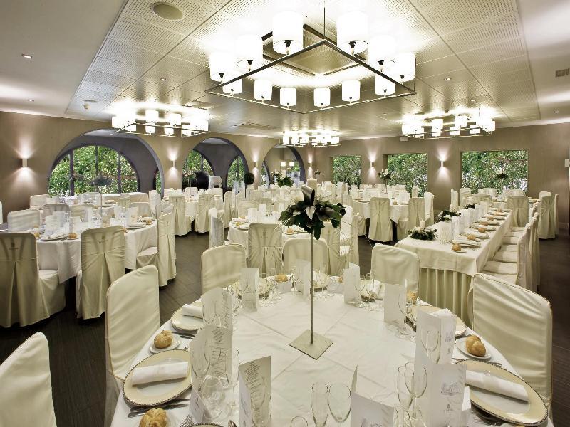Hotel El Castell Sant Boi de Llobregat Eksteriør billede